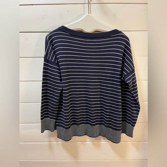 GAP Navy Blue and White Striped Sweater - Size L Petite - Picture 6 of 9